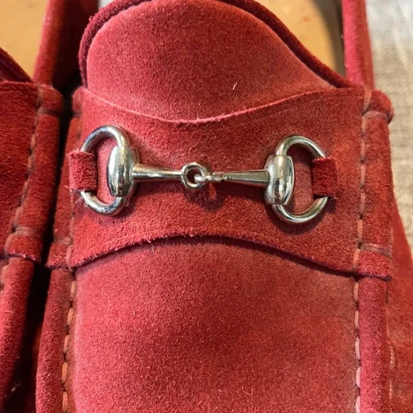 Gucci Red Suede Loafers with Metallic Accents - Picture 2 of 11